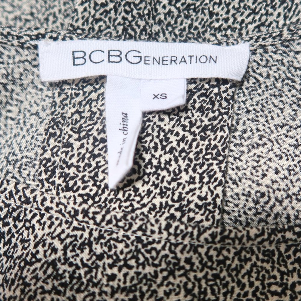 BCBGeneration Open Back Top XS - Picture 4 of 5